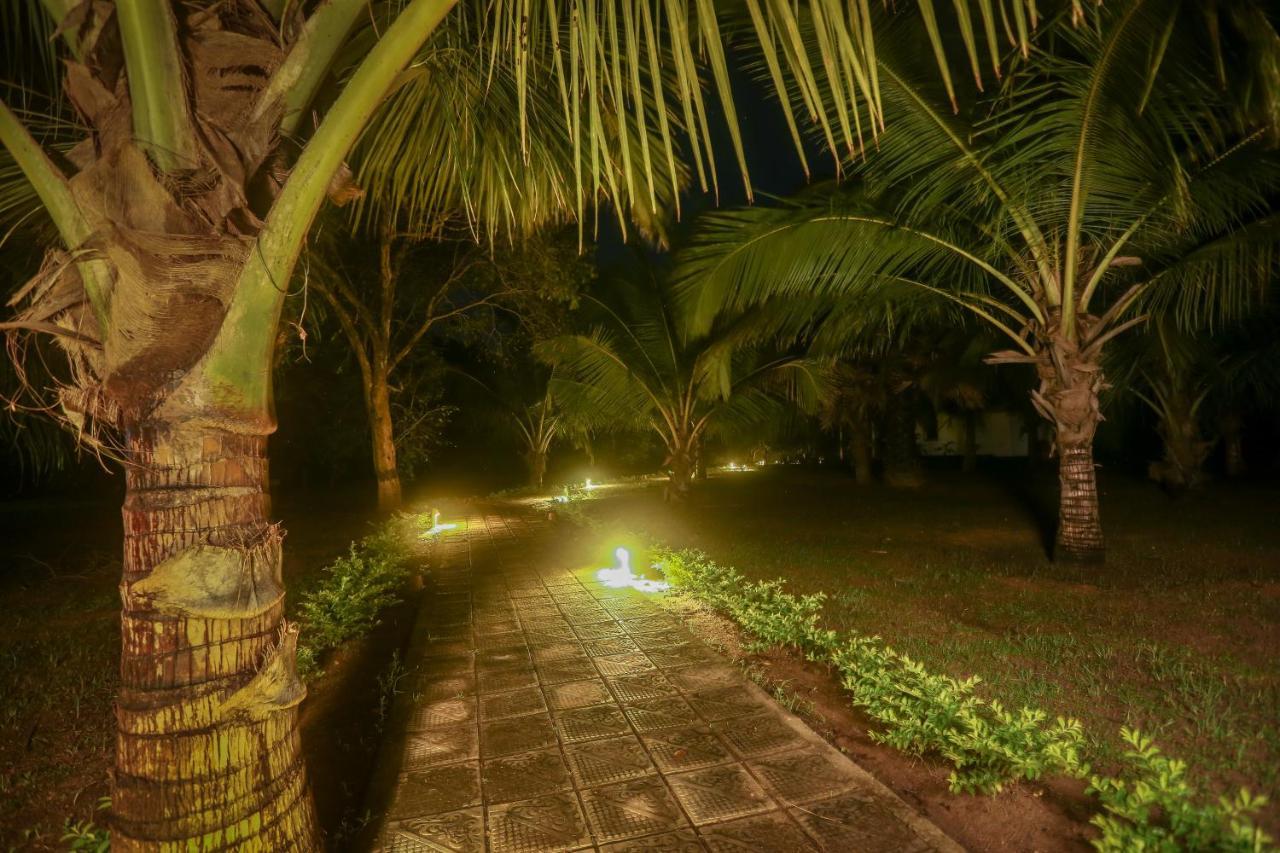 Subaseth Villa Анурадхапура Екстериор снимка
