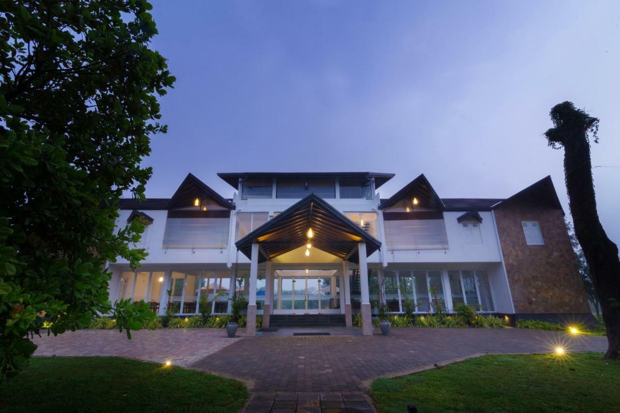 Subaseth Villa Анурадхапура Екстериор снимка
